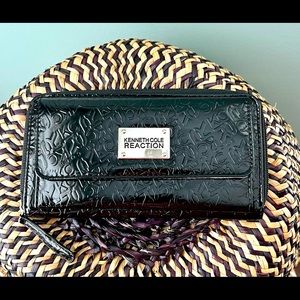Kenneth Cole Reaction- Patent Leather Monogram Wallet